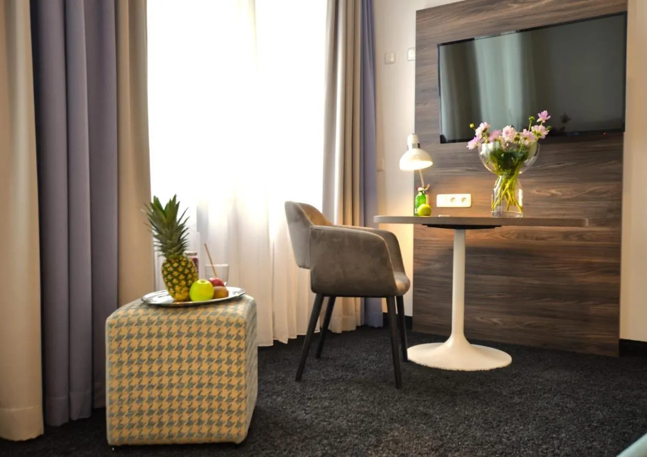Lizz Hotel ميونيخ ألمانيا