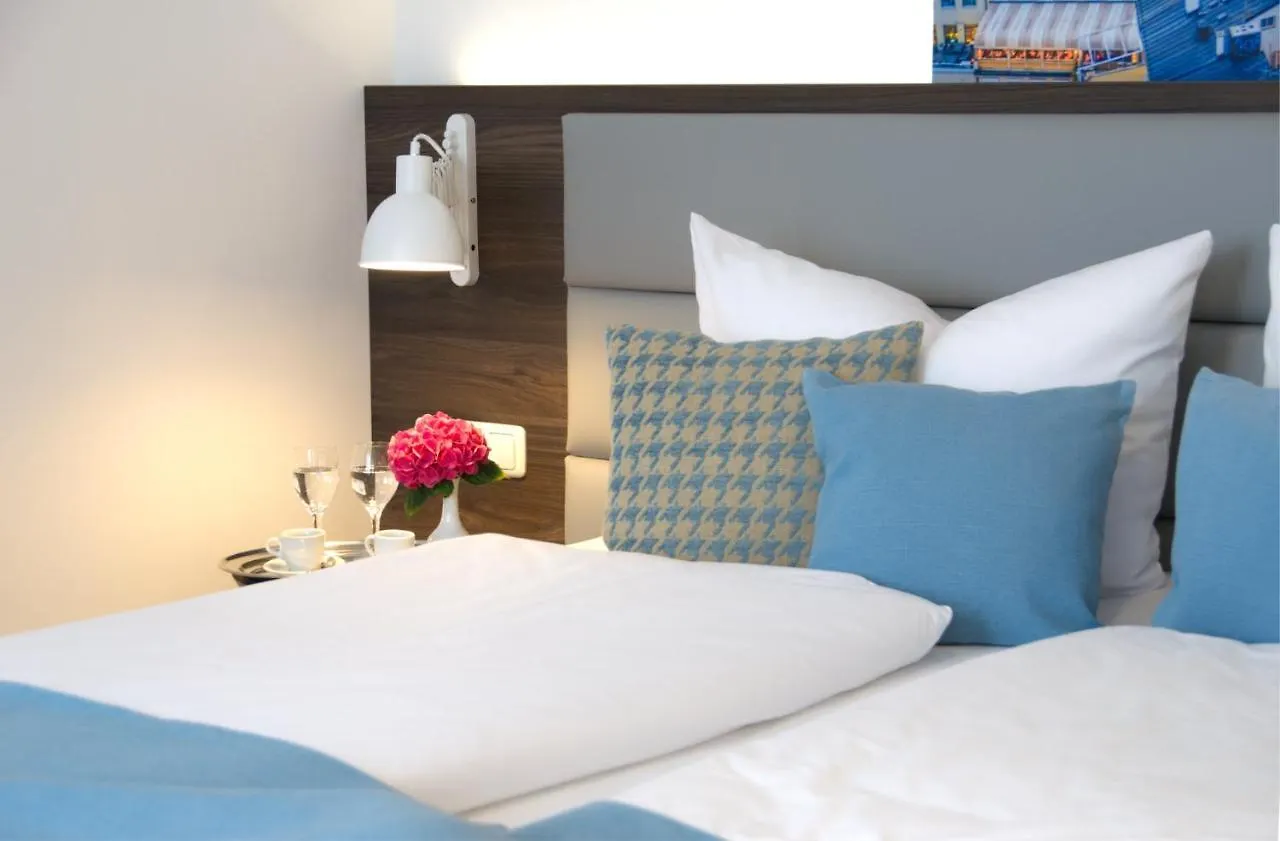 Lizz Hotel Μόναχο 3*,  Γερμανία