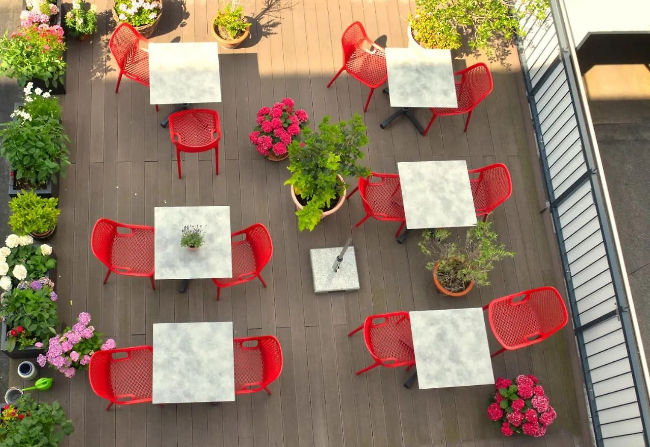Lizz Hotel ميونيخ